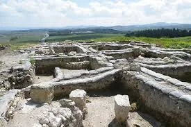 CRUMBLING EMPIRES