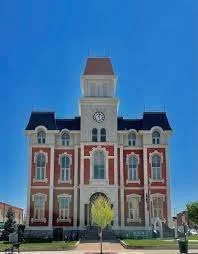 A COURTHOUSE IN OHIO