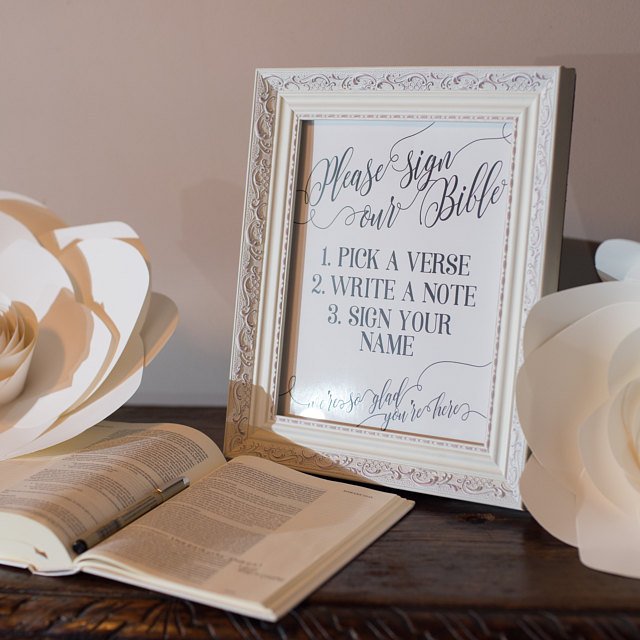 The Best Pens To Use In Your L&V Wedding Guestbook - Lily & Val Living