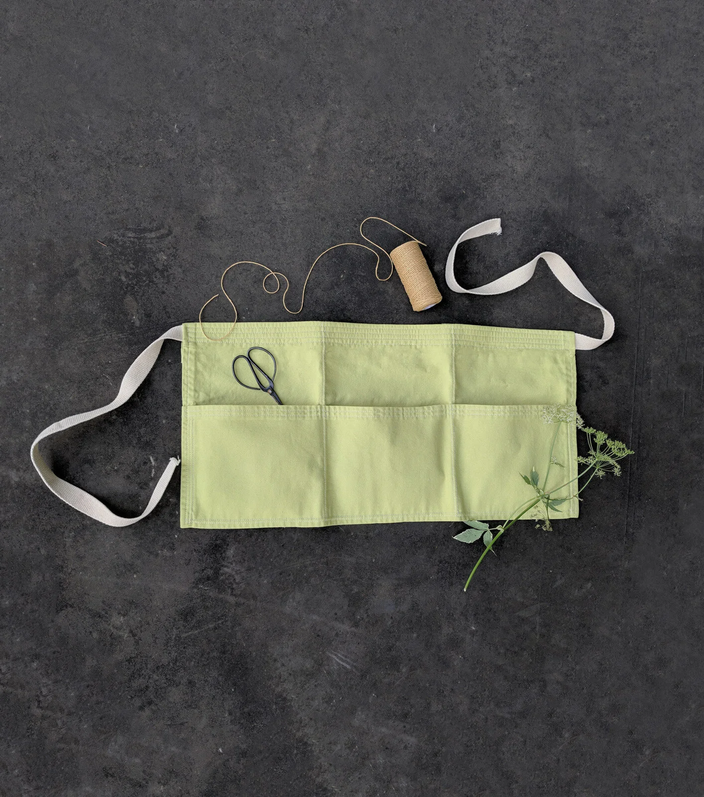 Apron_Avocado_01.jpg