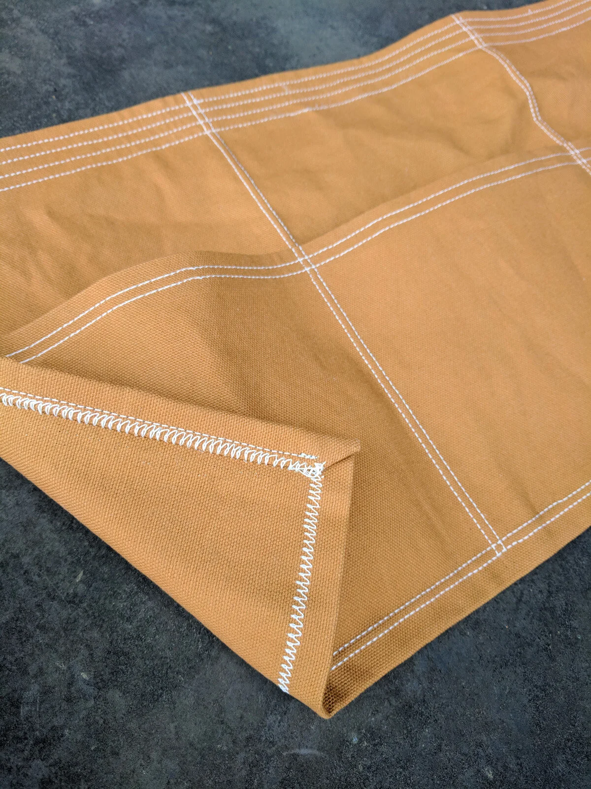 Aprons_Nutmeg_DetailShot_01.jpg