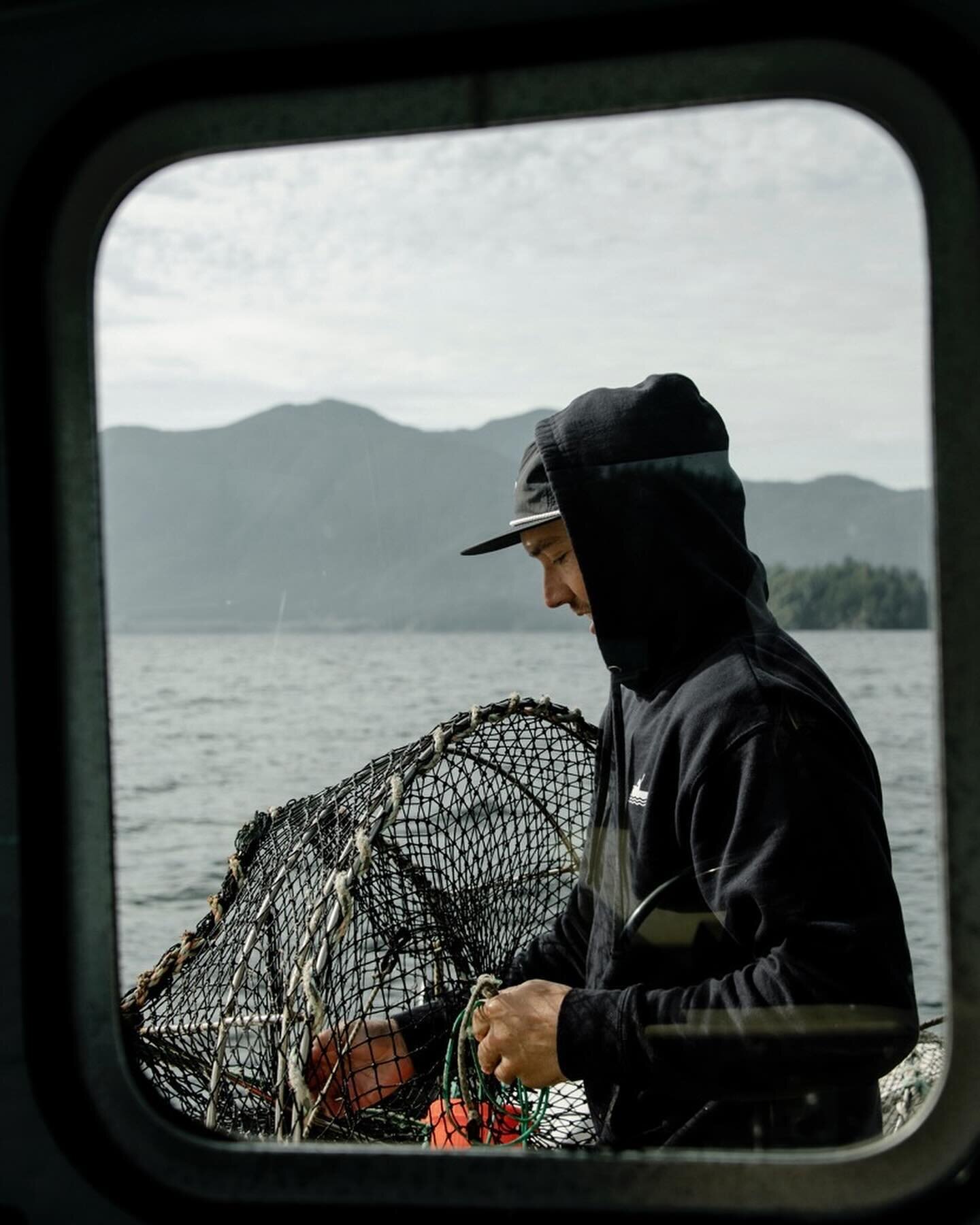 𝐌𝐚𝐫𝐜𝐡 𝐑𝐨𝐮𝐧𝐝𝐮𝐩! This month absolutely delivered starting with an incredible herring spawn right off of the docks in Tofino, with that came an abundance of wildlife and exceptional fishing. 
The offshore waters produced plenty of salmon and