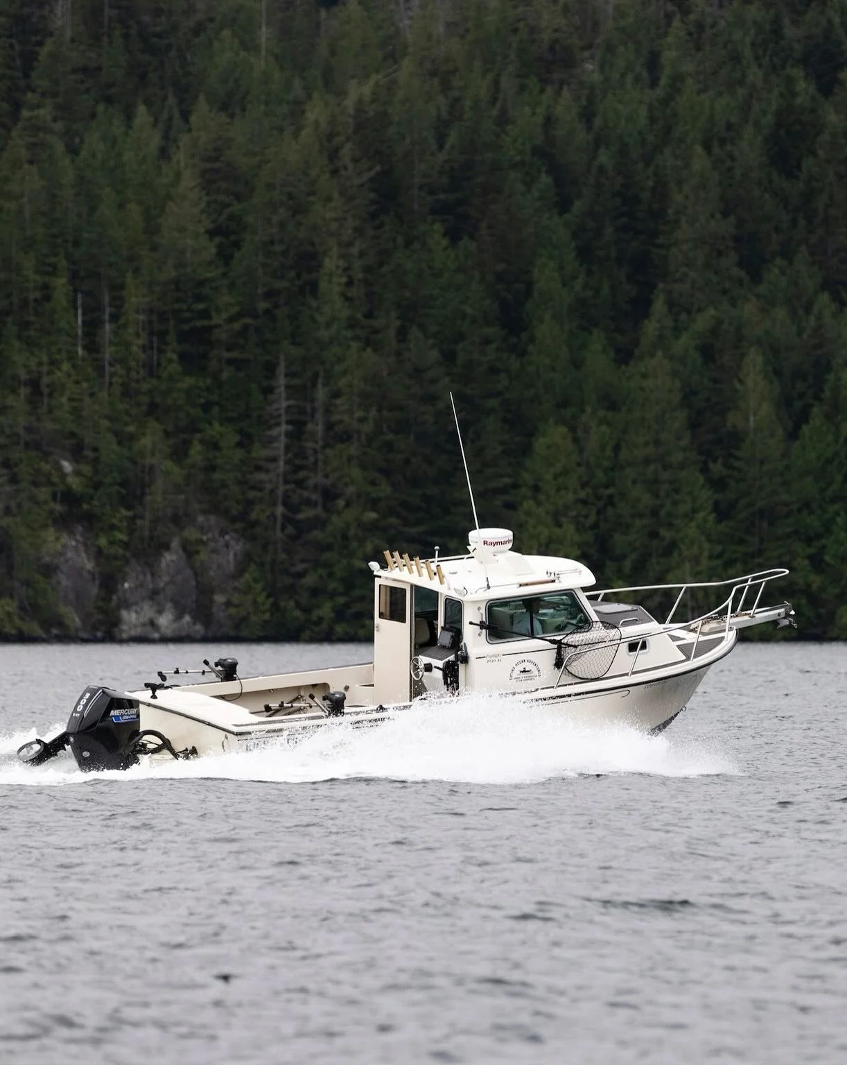 Big changes for &lsquo;High Pressure&rsquo;! We&rsquo;re thrilled to have made the switch to @mercurymarine 
Endless gratitude to everyone at @rodspowermarine for making the entire process seamless. Our motor break in was done in true Tofino style &m