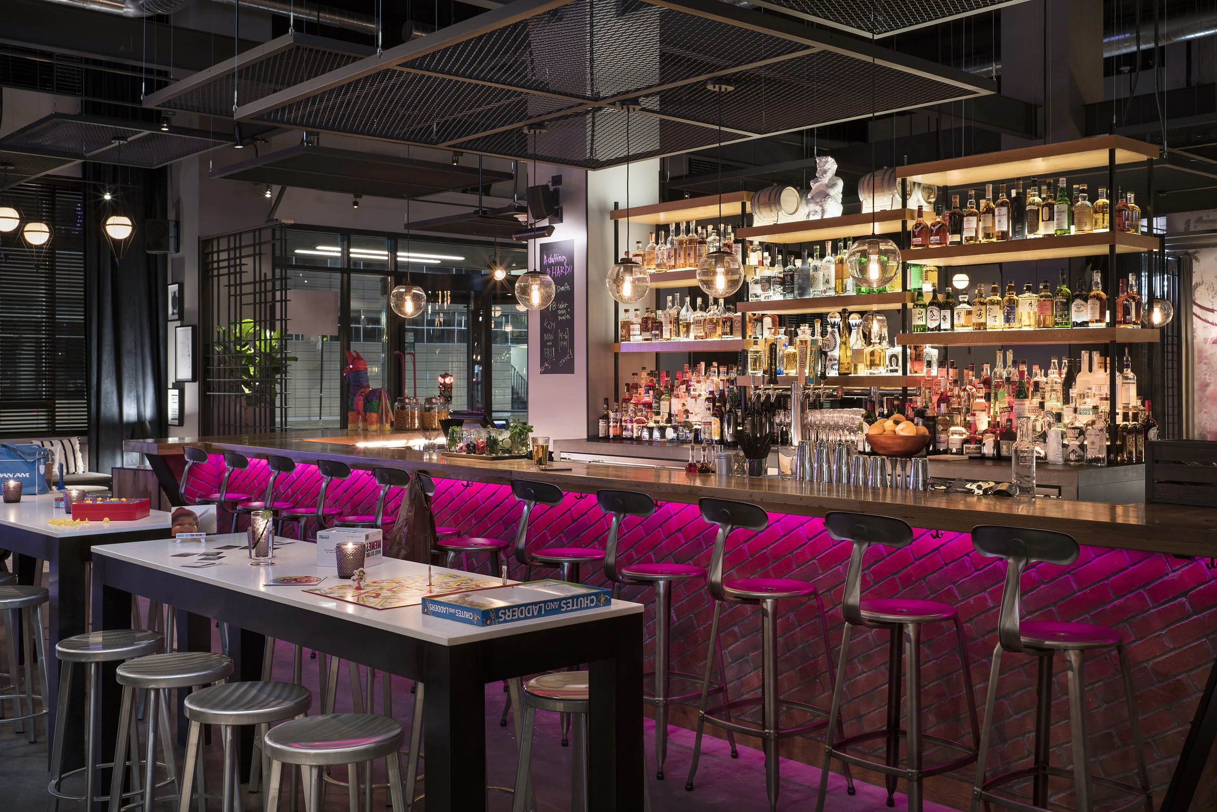 OX_CHIOX_Lobby_Bar_2 copy.jpg