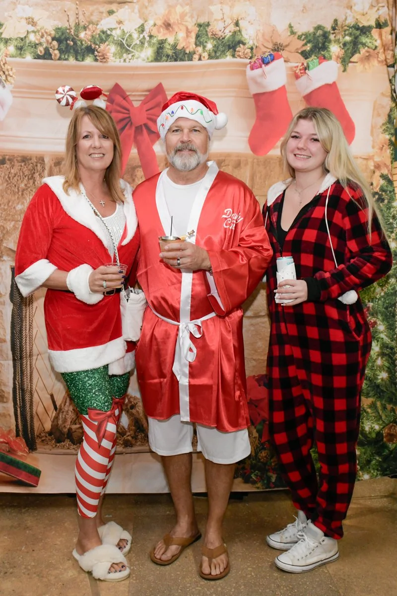 _8506861-39_Beth_&_Steve_Svopa_and_Karlie_Wells-39[1].JPG