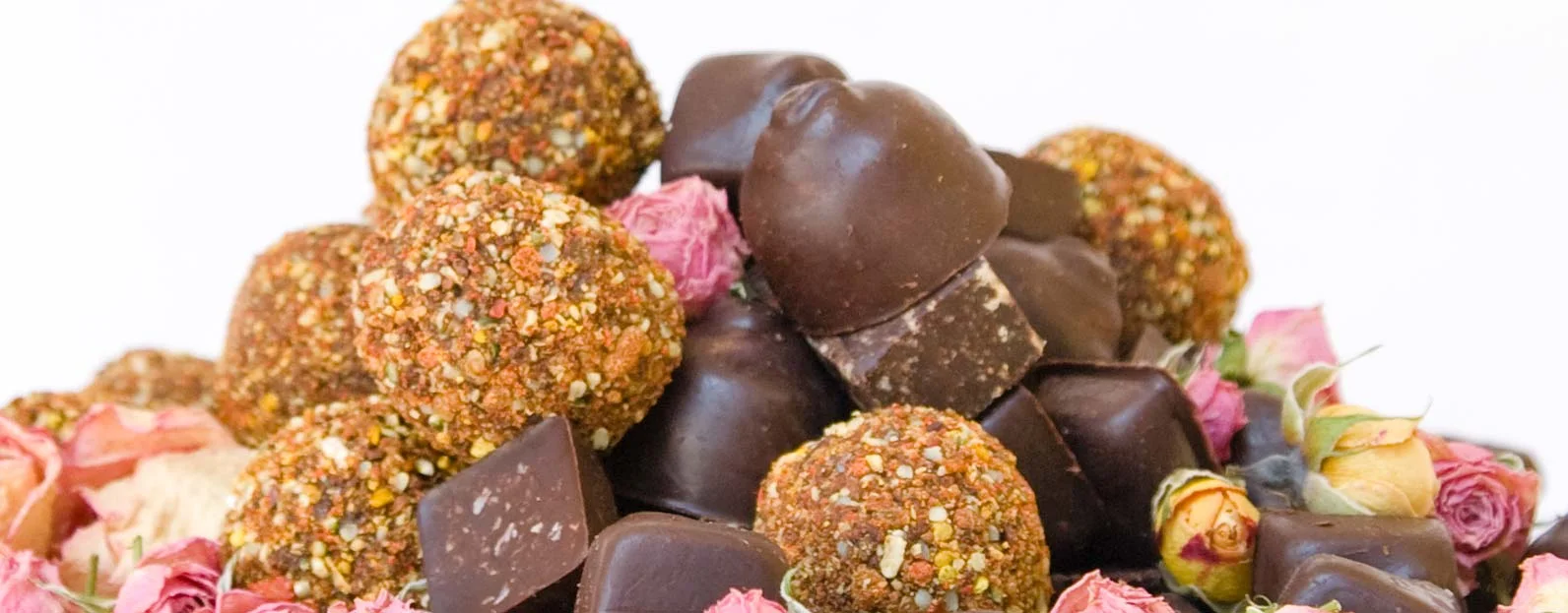chcolates-display-center-close.jpg