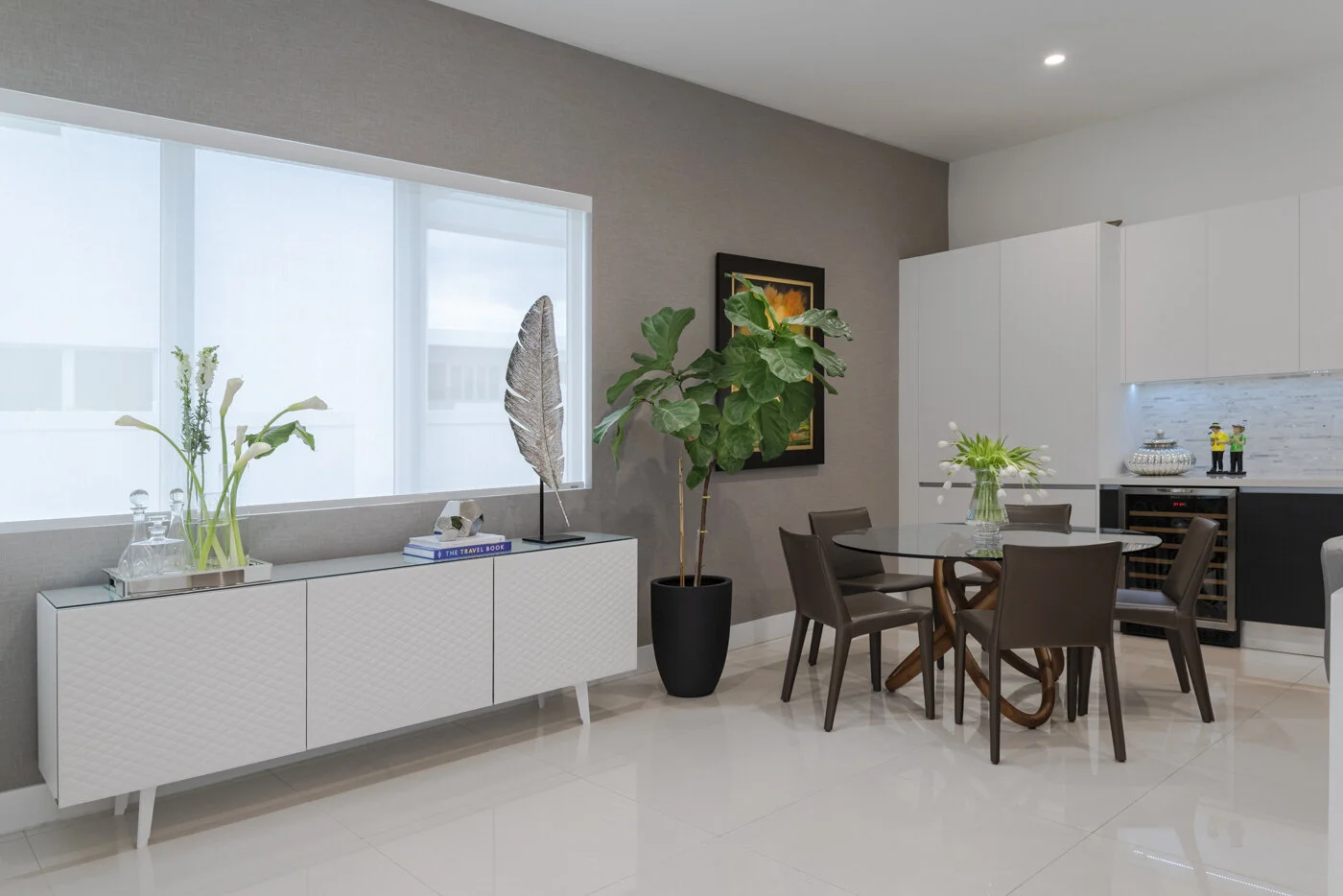 MODERN DORAL DESIGN BY CASANDRA BERNARDO OLMOS PHOTOGRAPHY STUDIO-3.JPG