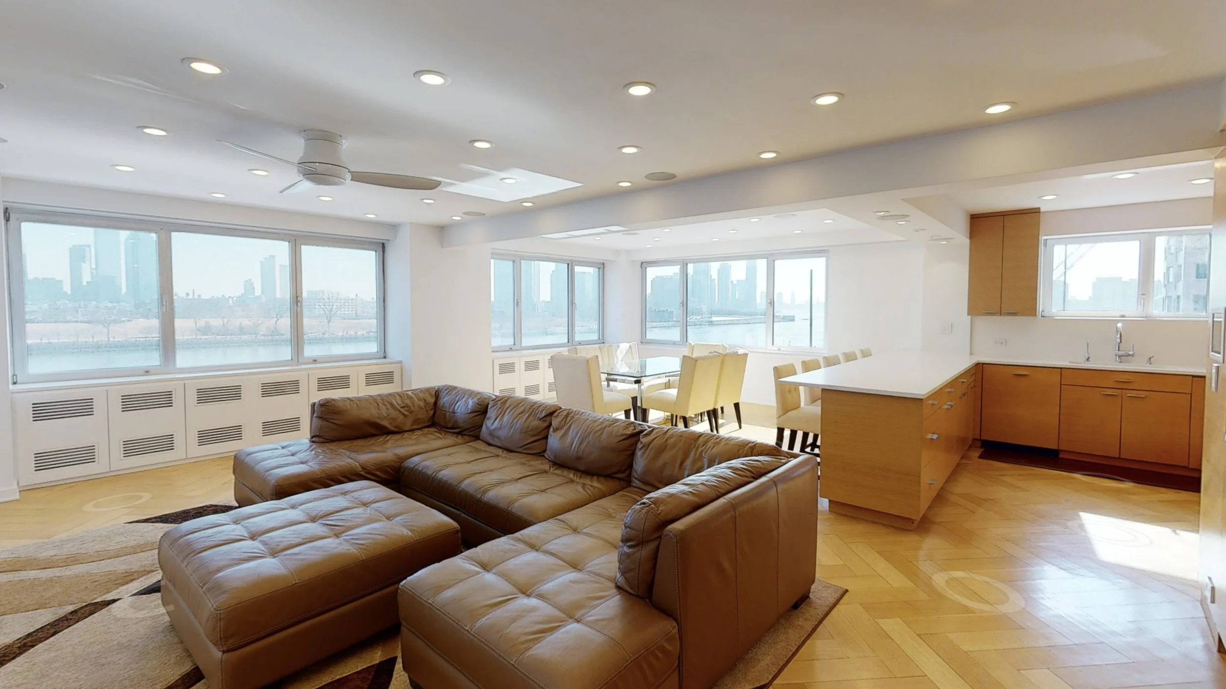 25 Sutton Place South