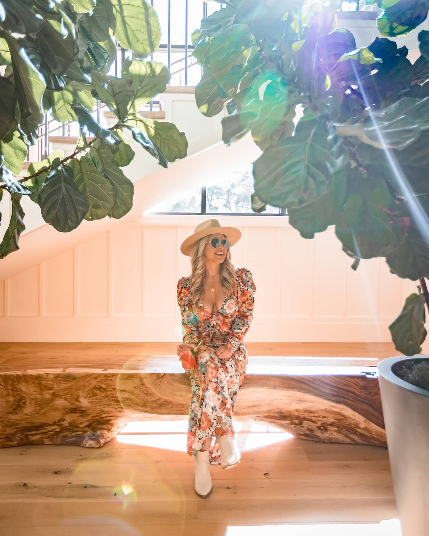 #OmniHotelsPartner - Don&rsquo;t mind me&hellip; Just doing a little social distancing quietly under the stairs.

The outdoor amenities at @OmniBartonCreek Resort are amazing, but have you seen their indoor decor?! I am in love with how bright it is 