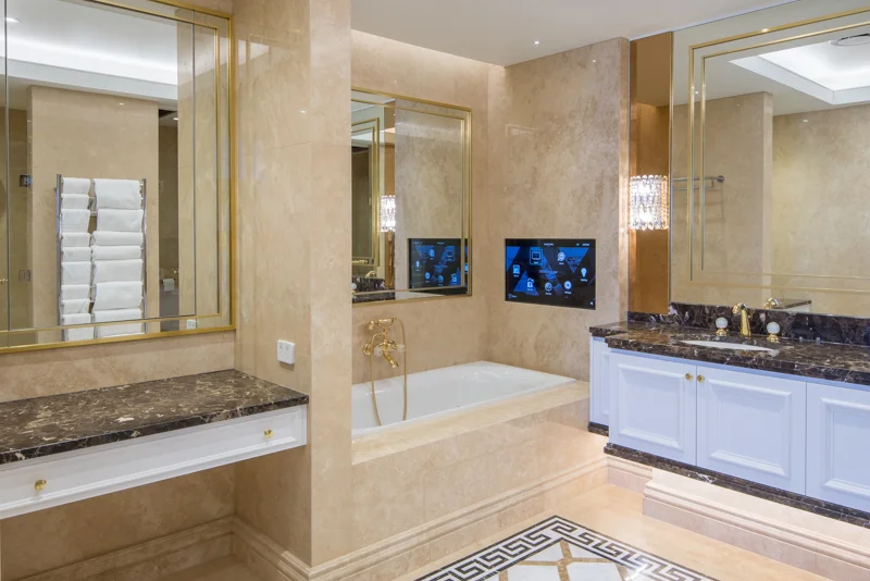 Metropolis Penthouse - low res 9.jpg