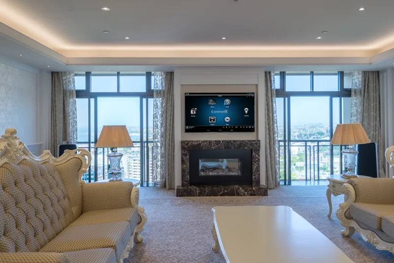 Metropolis Penthouse - low res 13.jpg