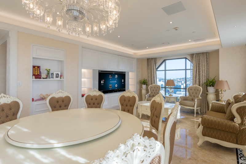 Metropolis Penthouse - low res 18.jpg