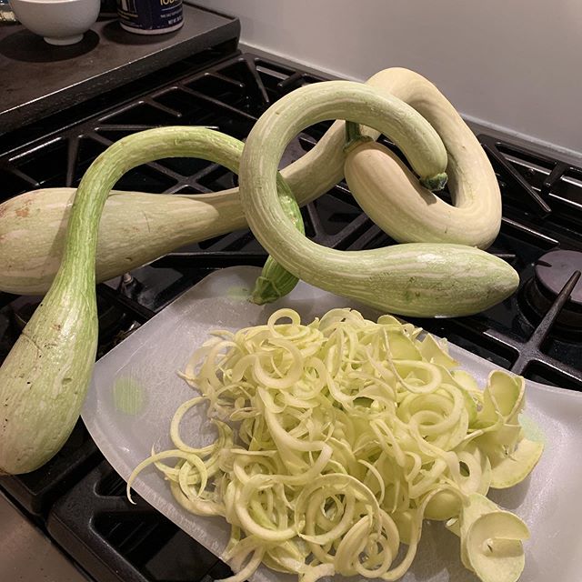 Making spaguetti with the incredible zucchini from MRF!!