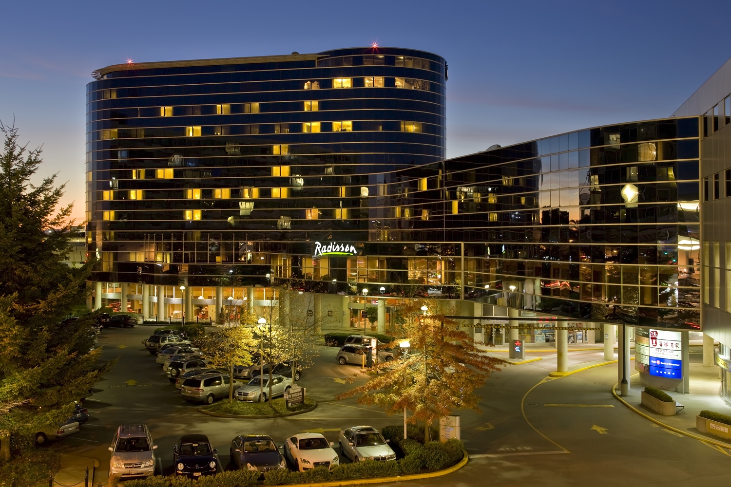 radisson-parking.jpeg