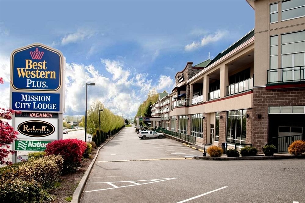 parking lot.jpg