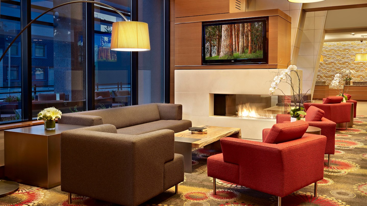 yvrdr-lobby-0038-hor-wide.jpg