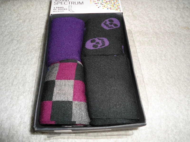 Alfani Spectrum New Mens 4 Pack Socks MSRP $24 on Sale $5.59