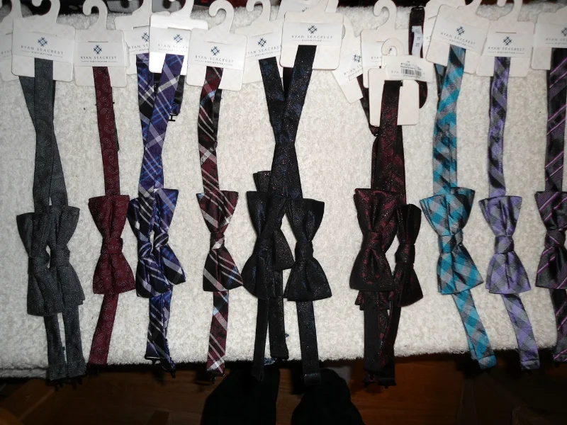 RYAN SEACREST NEW MENS PRE-TIED BOW TIES MSRP $49.50 on Sale $3.49