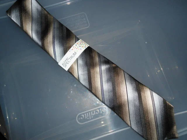 ALFANI SPECTRUM NEW MENS CHARCOAL/TAUPE DRESS TIE MSRP $49.50 on Sale $4.99