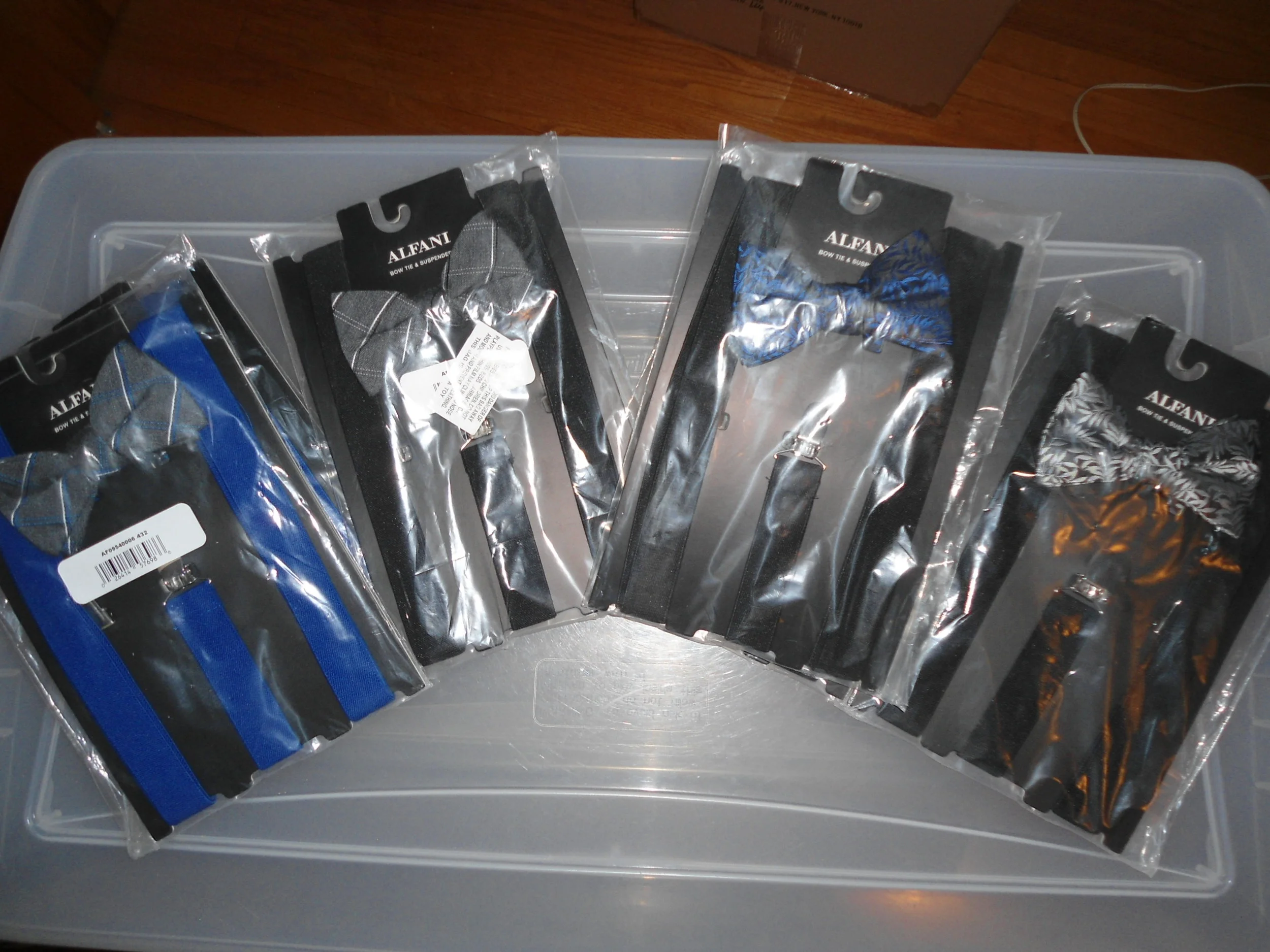 Alfani New Mens Pretied Bowtie & Suspender Set MSRP $65 on Sale $15.99