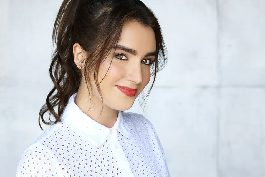 LaurenMungoHeadshot2.jpg