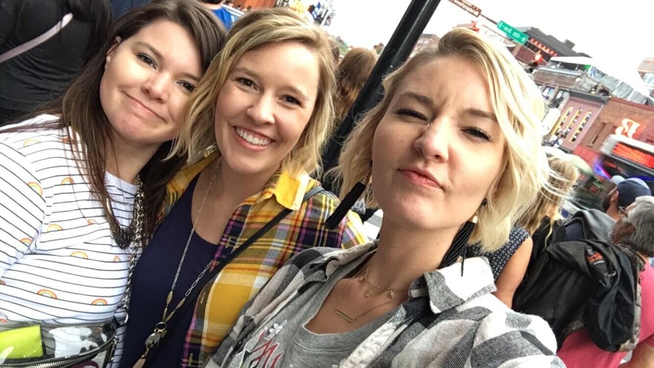 Broadway Girls