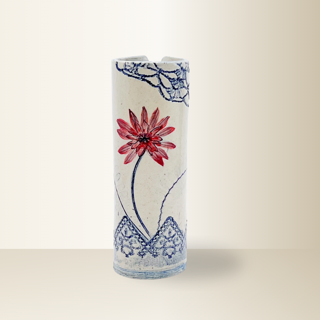 small flower vase - blue (7).png