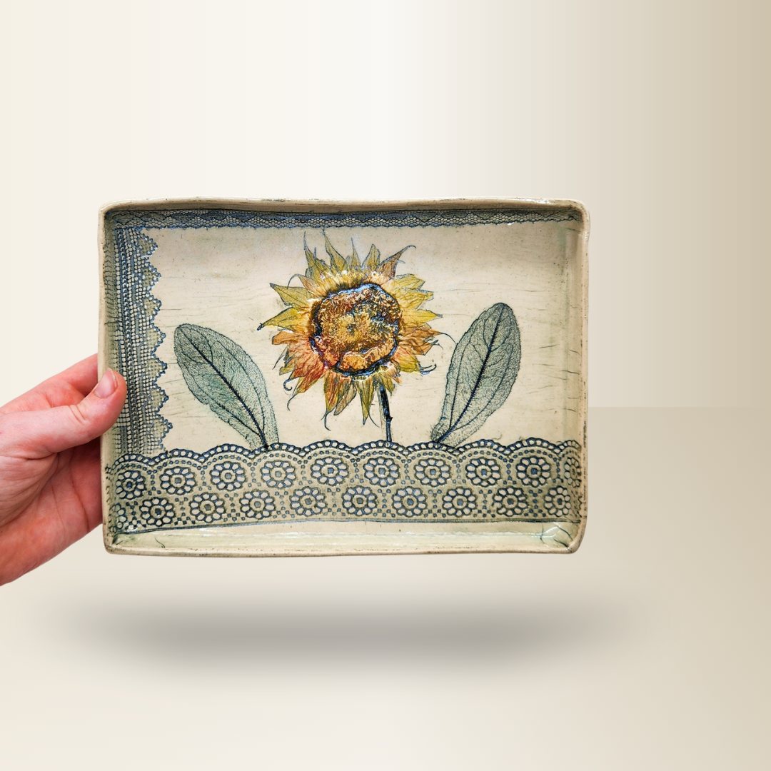 Medium Sunflower Platter 1.png