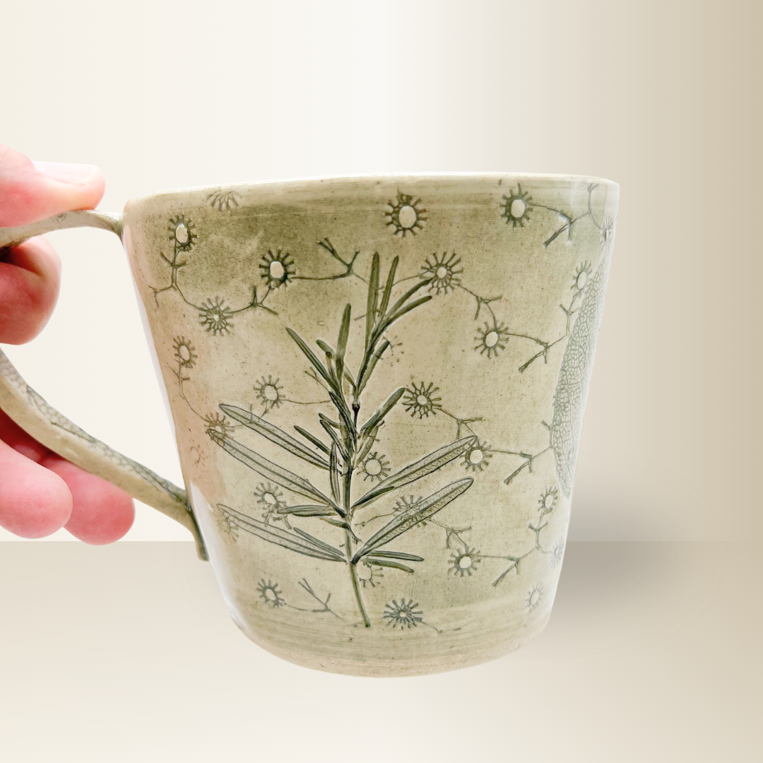 green XL garden mug (5).png