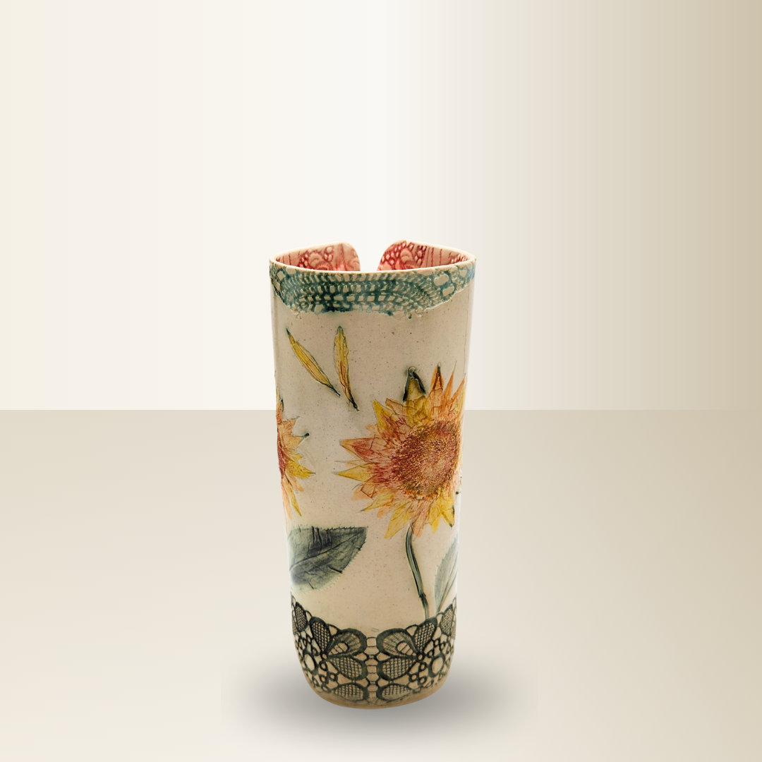 Red Sunflower Vase 2.png