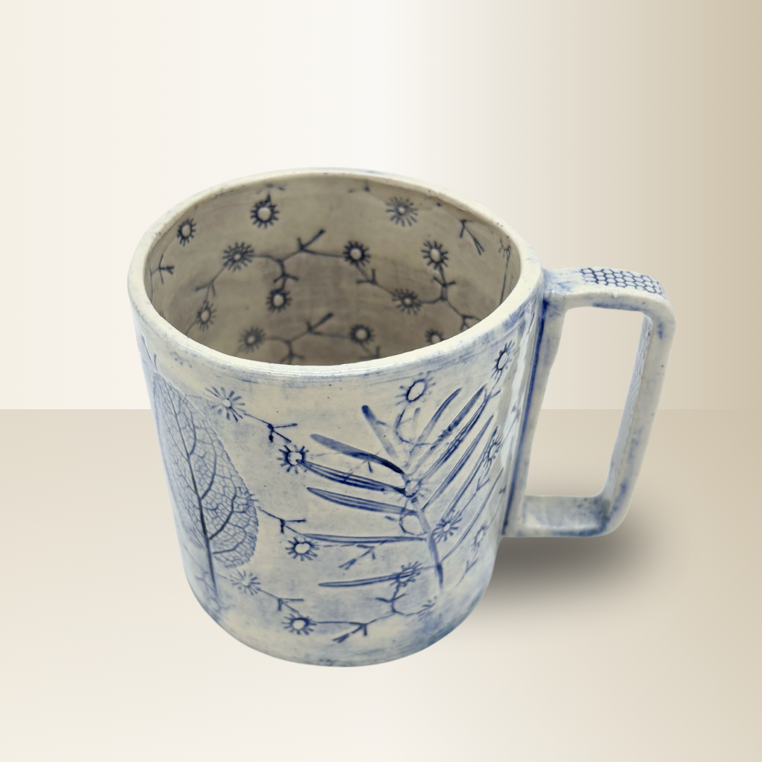Blue-garden-mug-inside.png