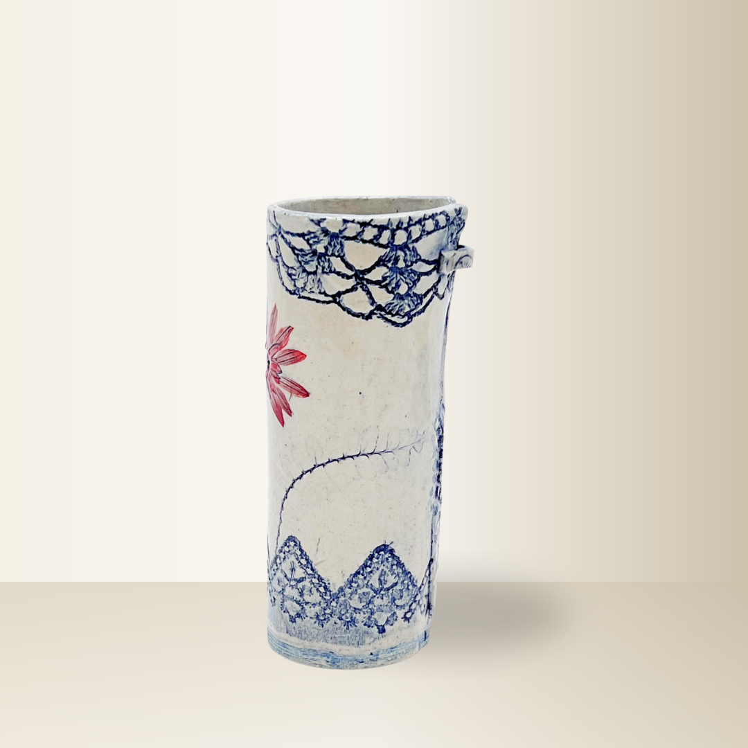 small flower vase - blue (6).png
