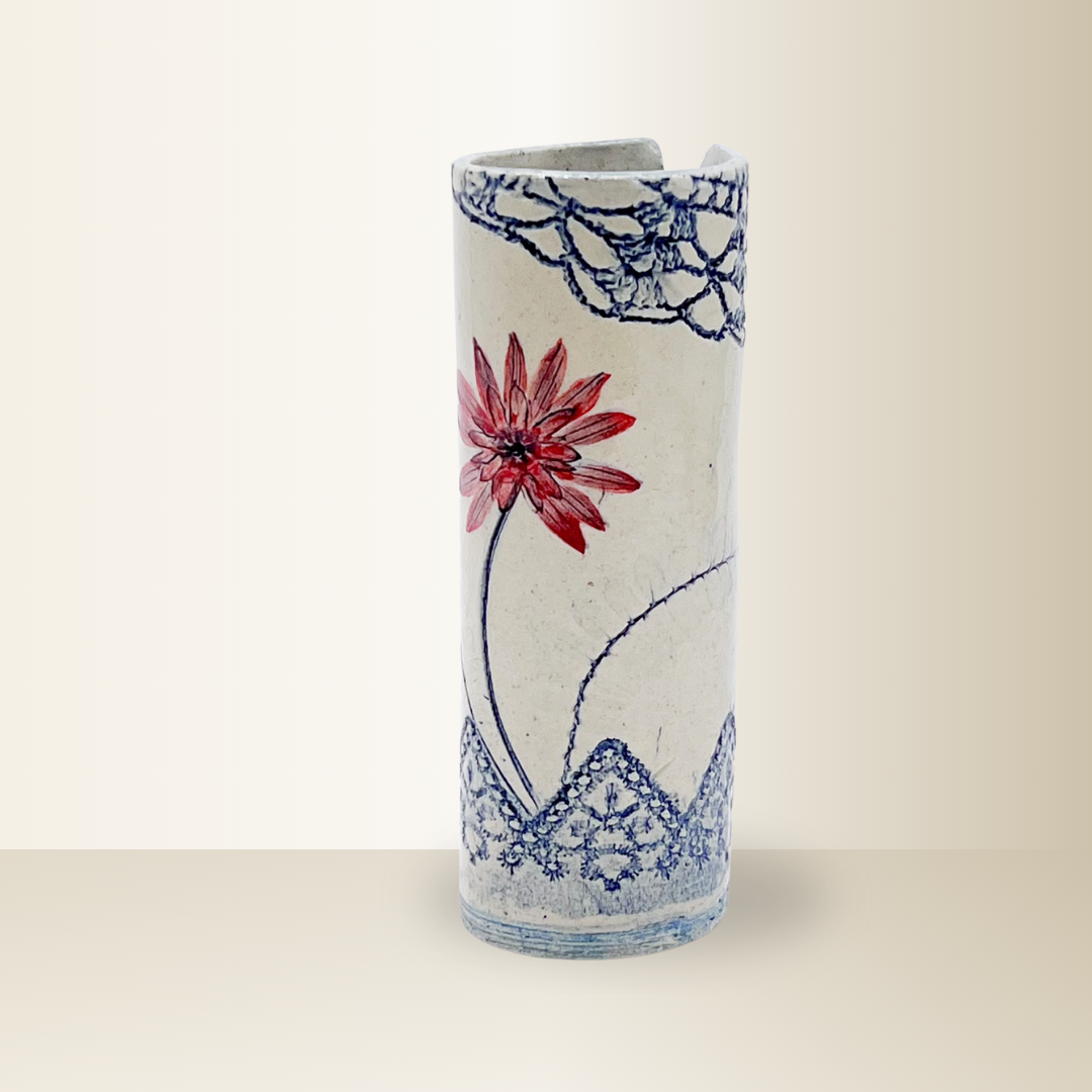 small flower vase - blue (3).png