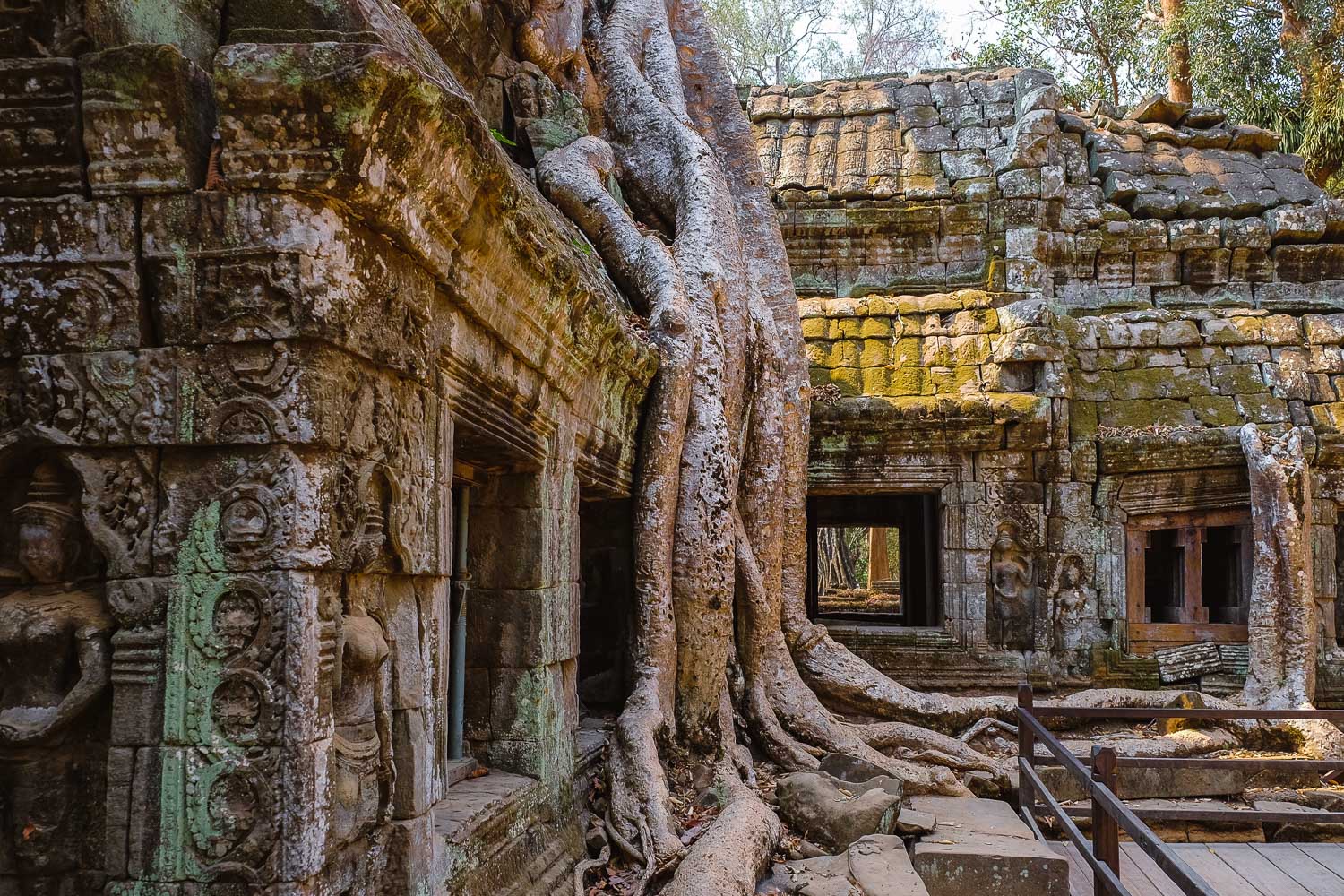 Siem Reap Photographic Journey III – Exploring Angkor Thom – Bayon & Ta Prohm