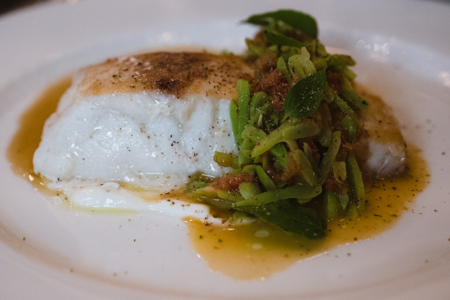 Food on the Belmond Andean Explorer. Travel photography and guide by © Natasha Lequepeys for "And Then I Met Yoko". #peru #sacredvalley #cusco #laketiticaca #perurail #foodie #luxury