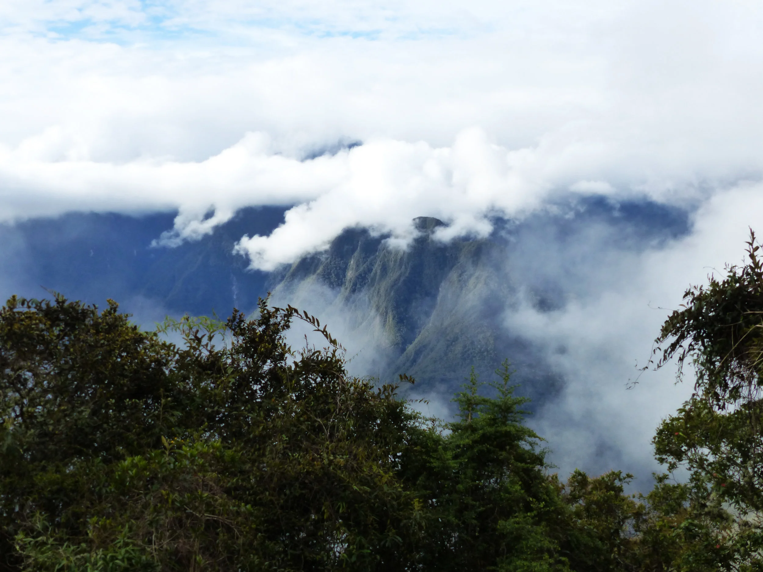 4-Day Inca Trail. Photograph by “Sue Where? Why? What?”. #machupicchu #incatrail #aguascalientes #sacredvalley #peru #travelguide #photoblog #travelblog #travelphotography #landscapephotography #travelitinerary #machupicchuitinerary #fujifilm #southamerica #visitperu #dayhike #ancientruins #hiking