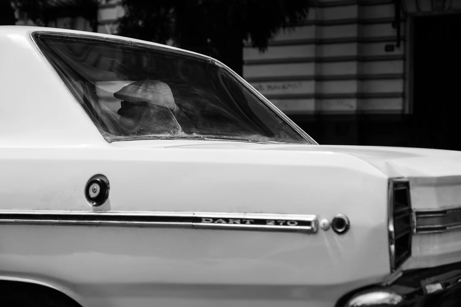 Driving in Lima. Travel photography and guide by © Natasha Lequepeys for "And Then I Met Yoko". #photoblog #travelblog #travelperu