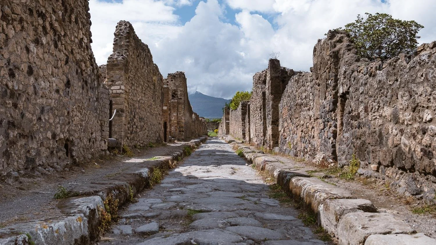 Ancient roads of Pompeii. Travel photography and guide by © Natasha Lequepeys for "And Then I Met Yoko". #pompeii #italy #fujifilm #travelphotography
