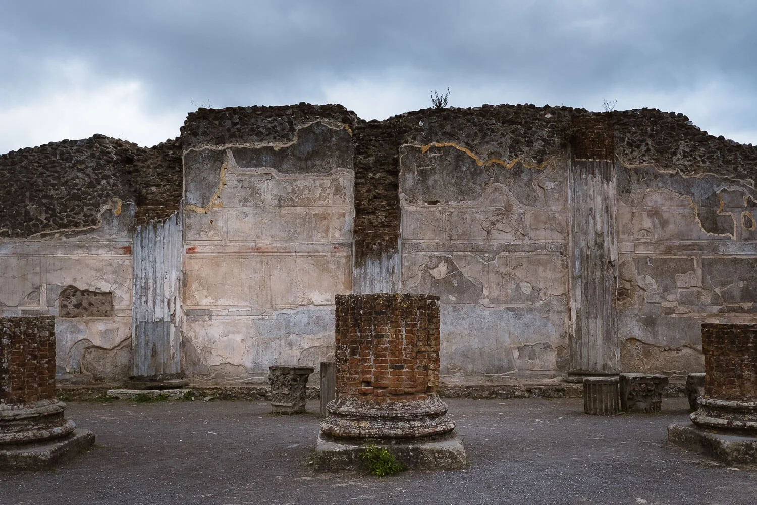 The forum of Pompeii. Travel photography and guide by © Natasha Lequepeys for "And Then I Met Yoko". #pompeii #italy #fujifilm #travelphotography