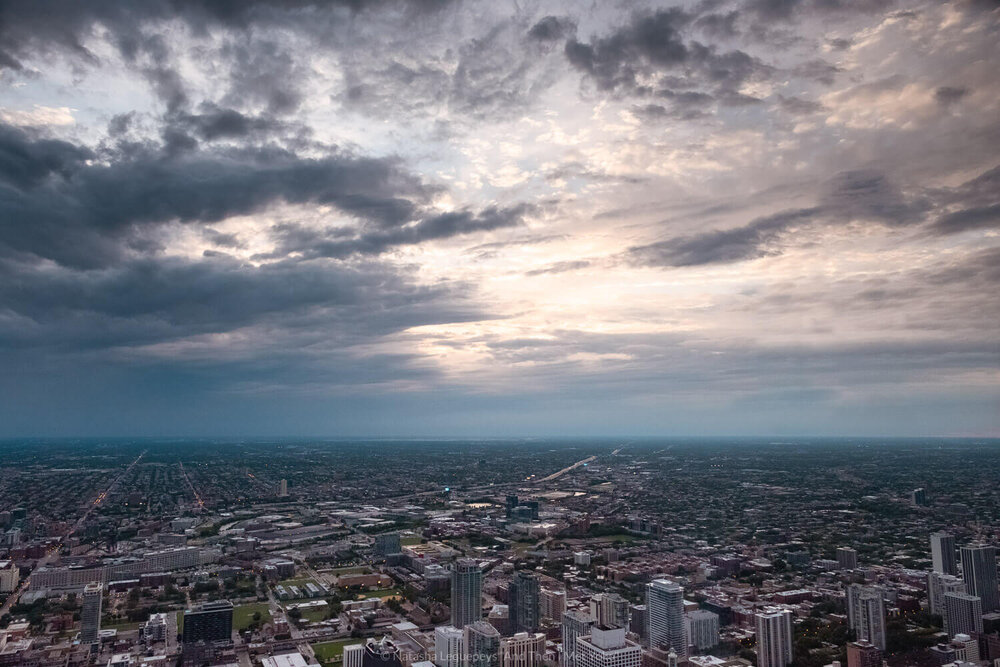 Views from 360 Chicago Observation Deck, Chicago, USA. Travel photography and guide by © Natasha Lequepeys for "And Then I Met Yoko". #chicago #usa #travelblog #travelphotography