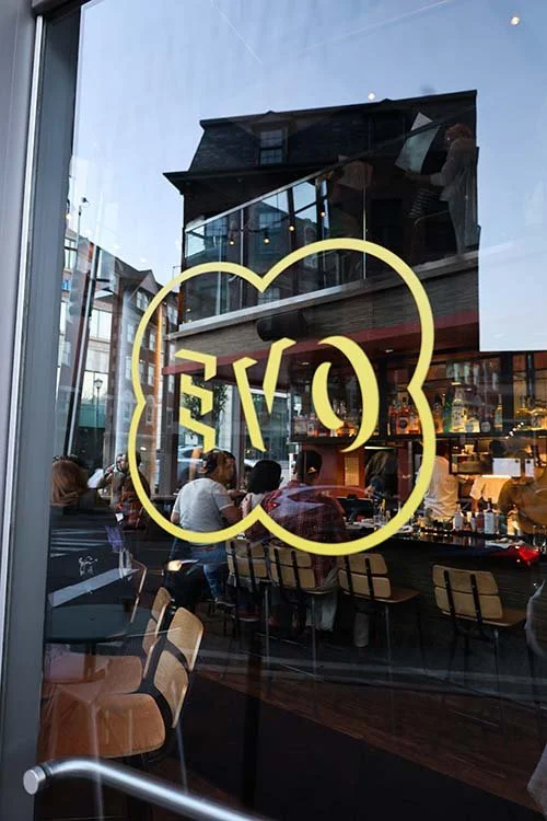 06_restaurant-signage-designer.jpg
