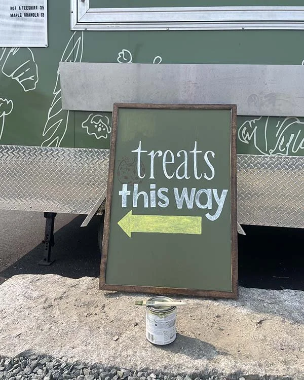 custom-signage.jpg