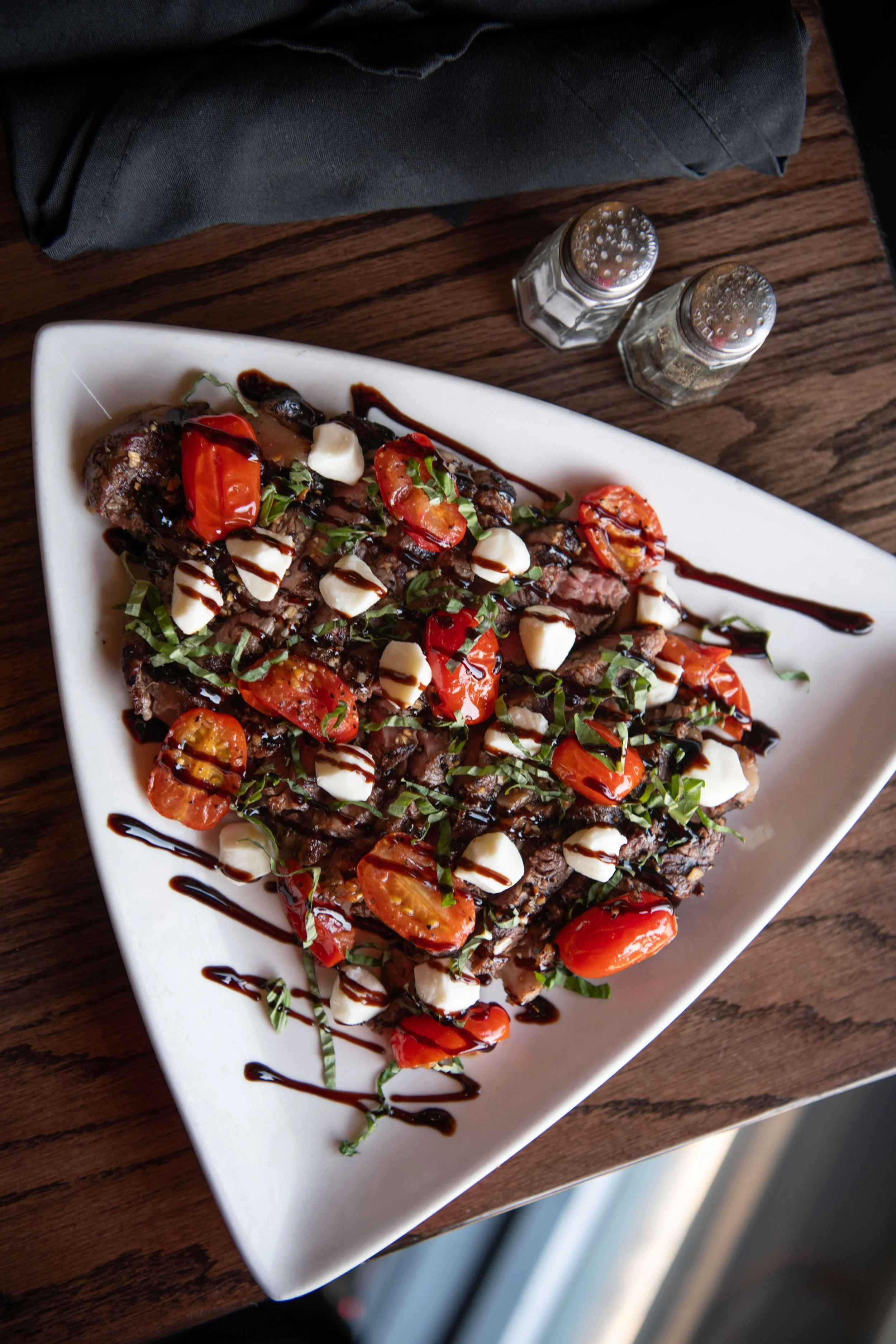 BALSAMIC STEAK CAPRESE.jpeg