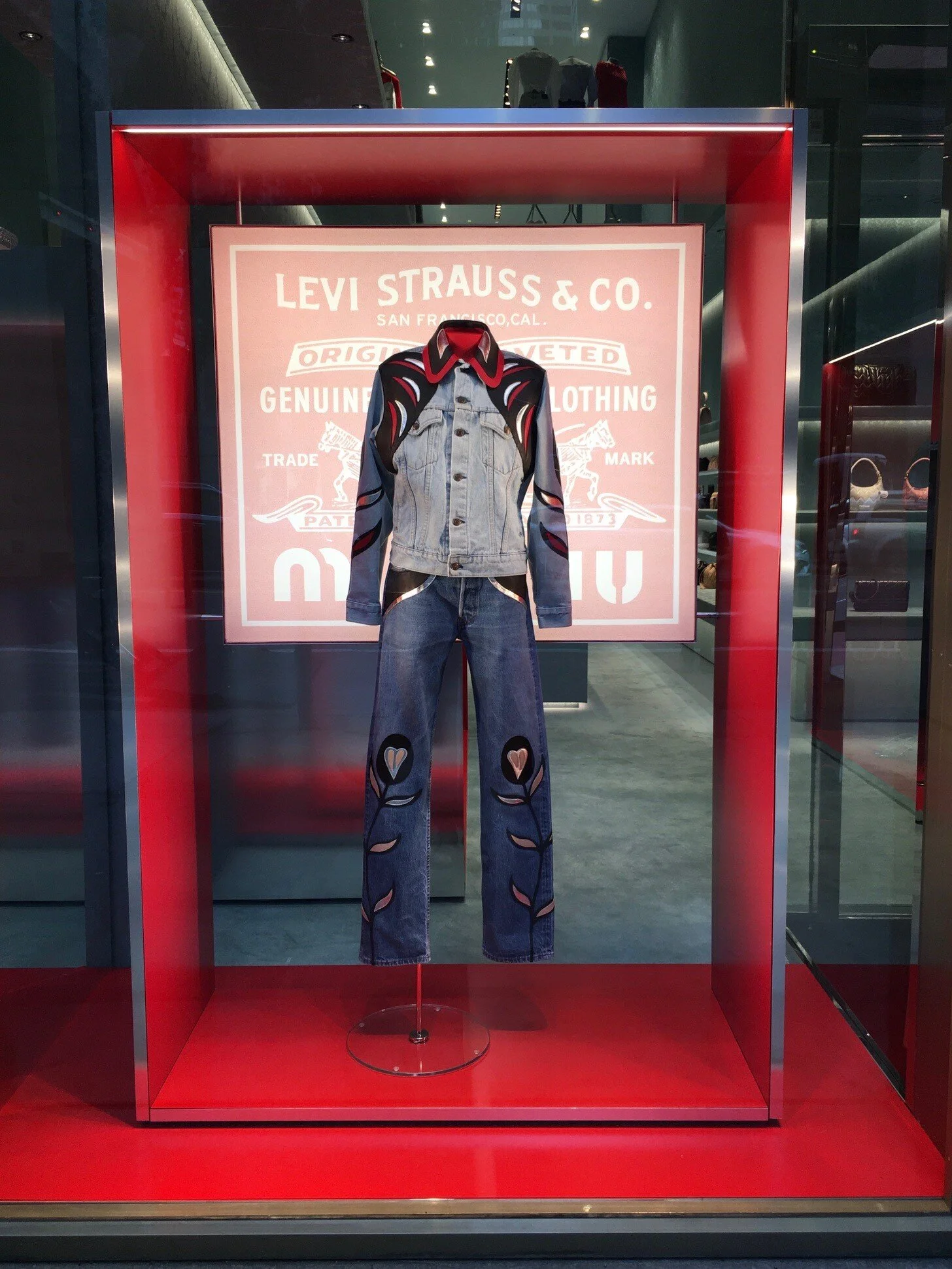 Miu Miu USA 57th Street 24.05.2021 (02).jpg