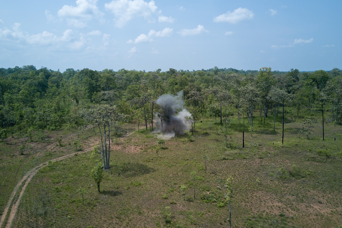 NPA's female UXO clearing team