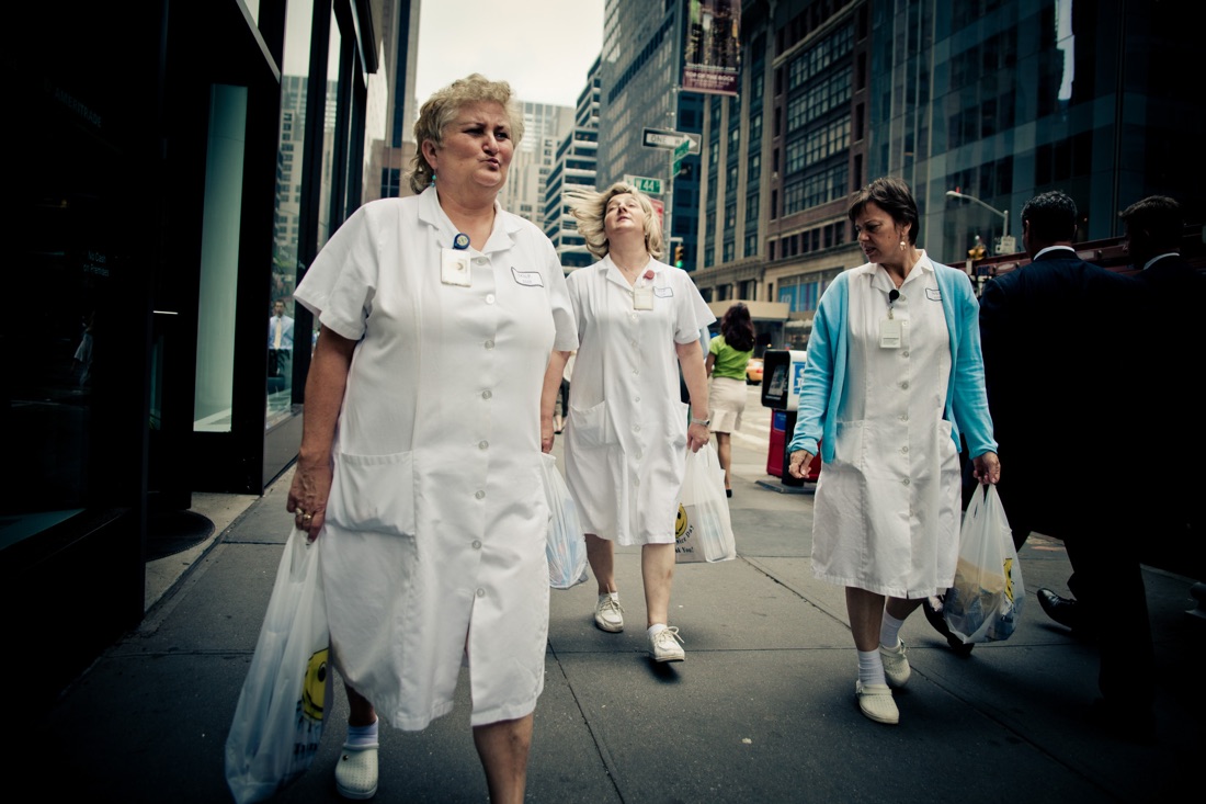  june 14, 2010 - New York City. A group of nurses walks in the streets of Manhattan. © Thomas Cristofoletti / Ruom 
