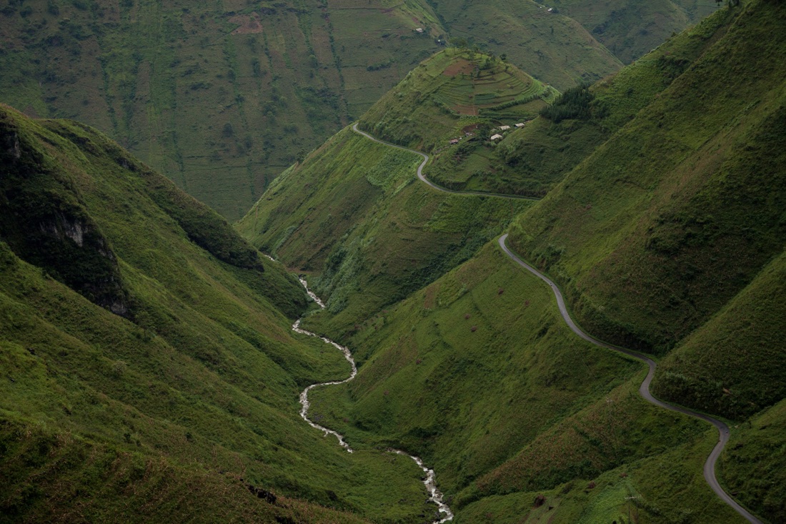  September 20, 2014 - Meo Vac (Vietnam). The Ma Pi Leng Pass between Dong Van and Meo Vac, is considered one the most spectacular road in Vietnam. © Thomas Cristofoletti / Ruom 
