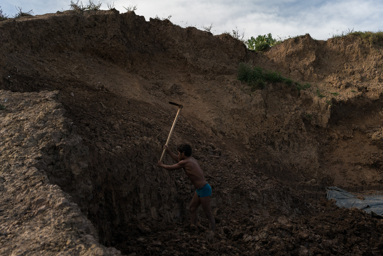 Blood Bricks - Untold Stories of Modern Slavery and Climate Chan
