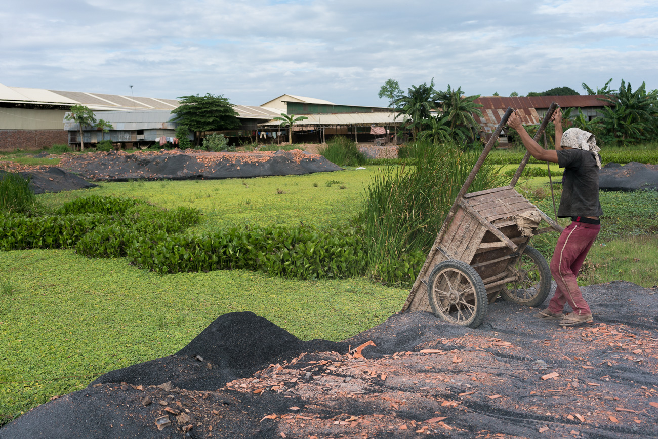 Blood Bricks - Untold Stories of Modern Slavery and Climate Chan