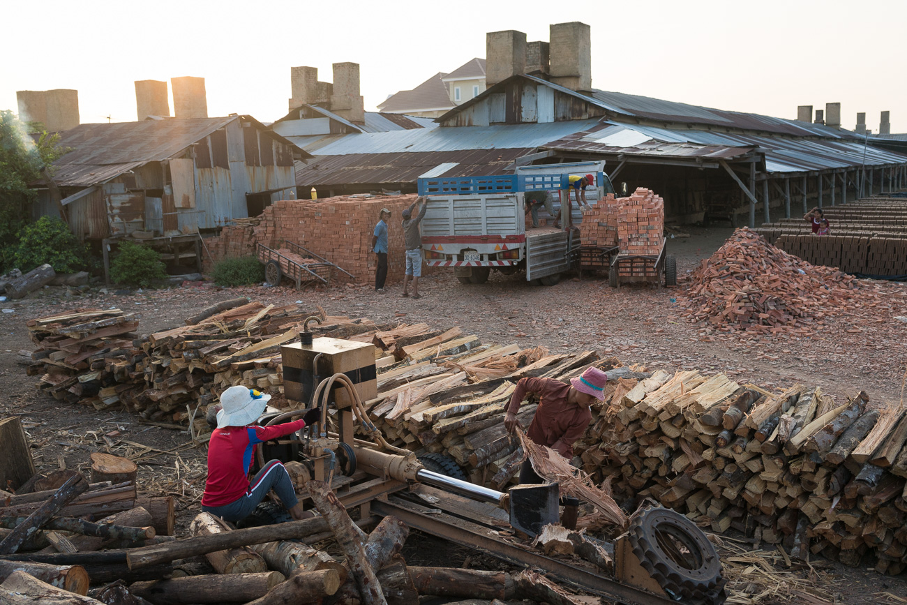 Blood Bricks - Untold Stories of Modern Slavery and Climate Chan